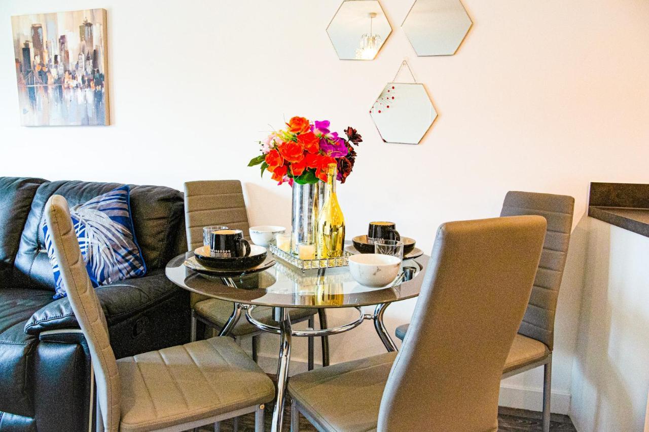 A Luxury 2 Bedroom Apartment With 2 Free Parking تشاتام المظهر الخارجي الصورة