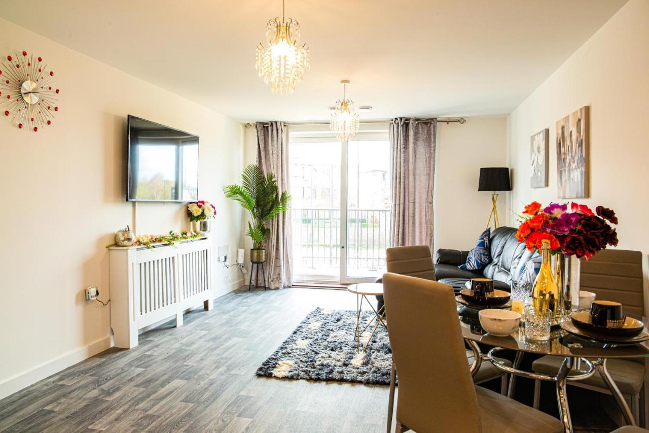 A Luxury 2 Bedroom Apartment With 2 Free Parking تشاتام المظهر الخارجي الصورة